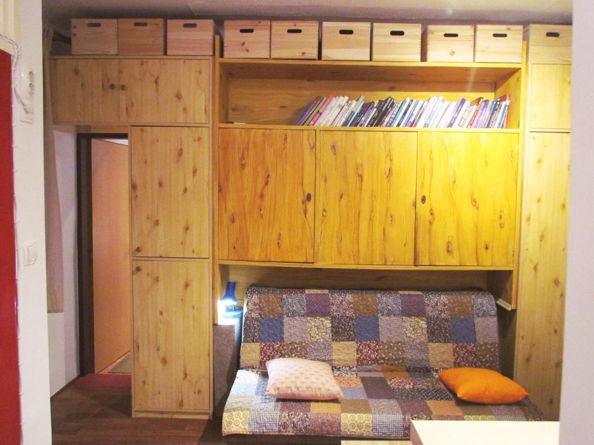 Center Studio Apartment Pula Dış mekan fotoğraf