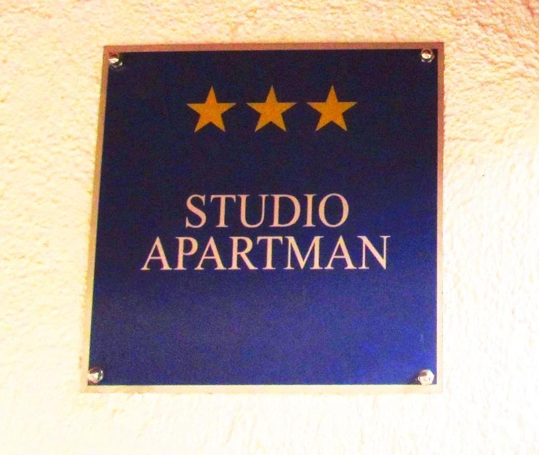 Center Studio Apartment Pula Dış mekan fotoğraf